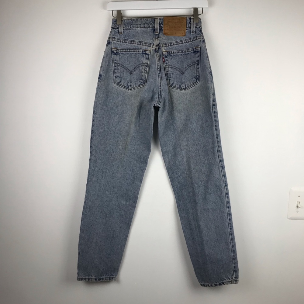 Vintage Levi’s 550 High Waist wedgie fit Jeans - Picture 7 of 8